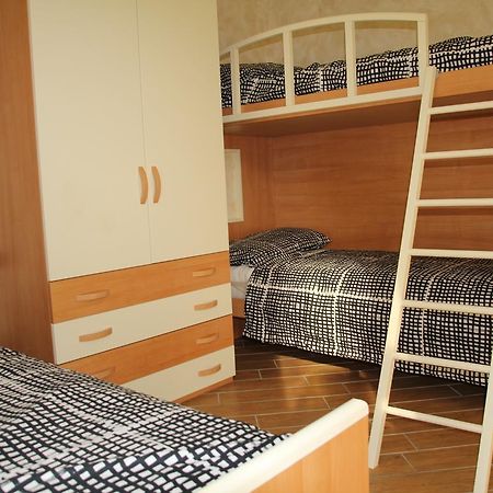 Agriturismo Il Sorriso Dei Figli Argegno Phòng bức ảnh